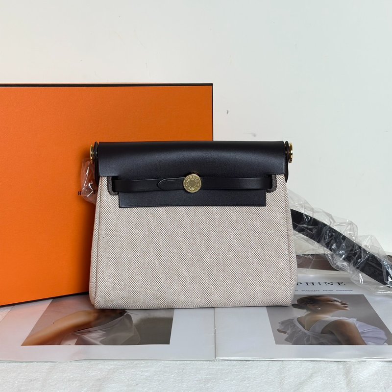 HERMES Herbag zip 20 - 烏木金 K-0