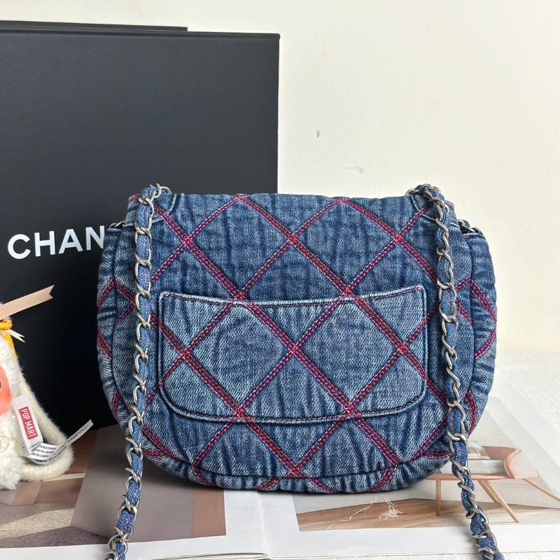 CHANEL 菱格紋牛仔馬鞍包-4