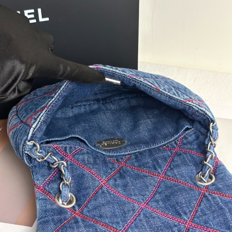 CHANEL 菱格紋牛仔馬鞍包-5