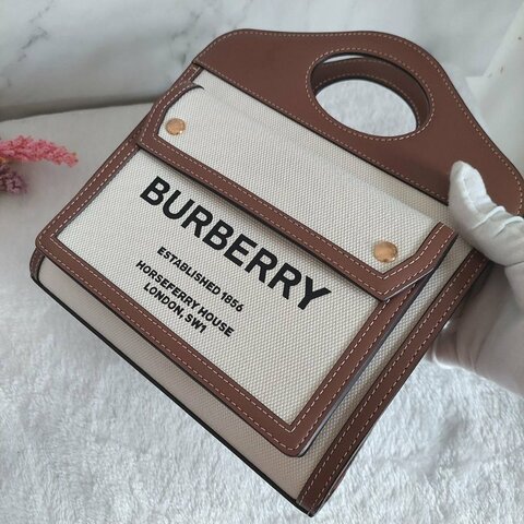 BURBERRY 巴寶莉  🌈實拍 🌈字母帆布拼皮革手提/斜背兩用包(米白x木棕色)Mini~近新閒置品