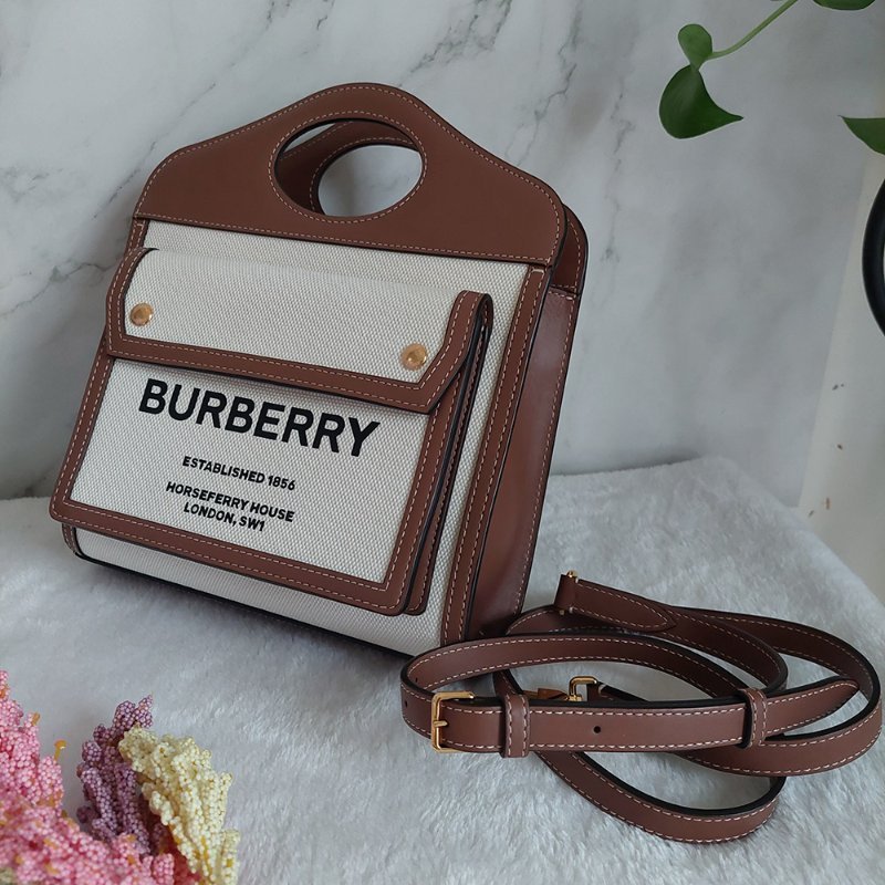BURBERRY 巴寶莉  🌈實拍 🌈字母帆布拼皮革手提/斜背兩用包(米白x木棕色)Mini~近新閒置品-48