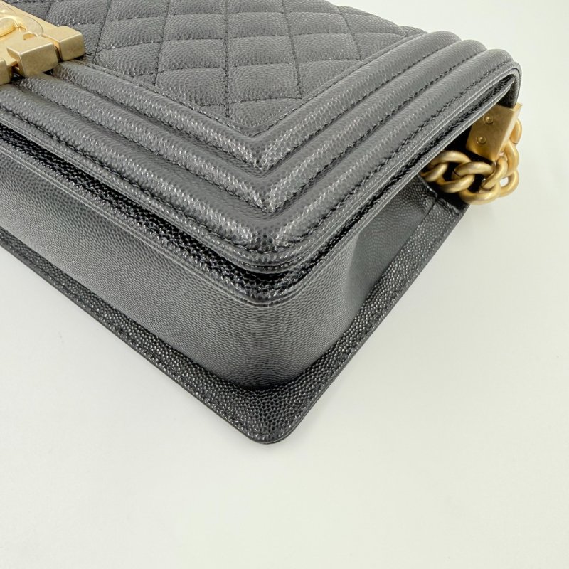 CHANEL - 黑色荔枝皮金釦BOY╻25CM-8