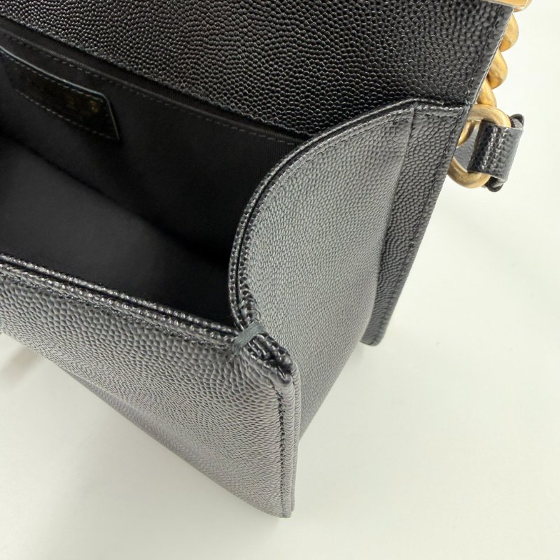 CHANEL - 黑色荔枝皮金釦BOY╻25CM-15