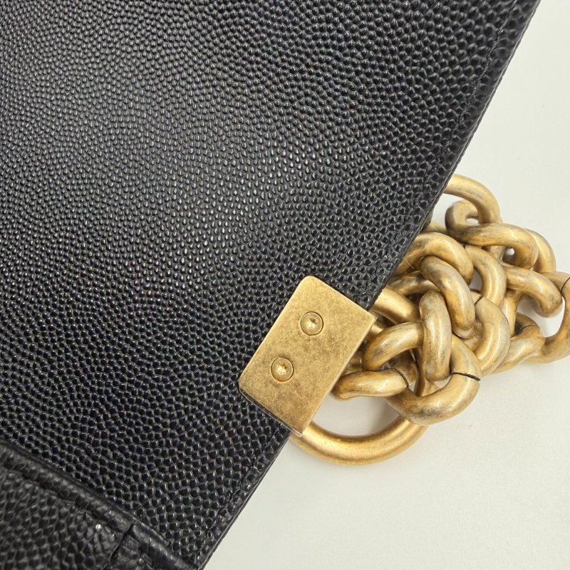 CHANEL - 黑色荔枝皮金釦BOY╻25CM-24