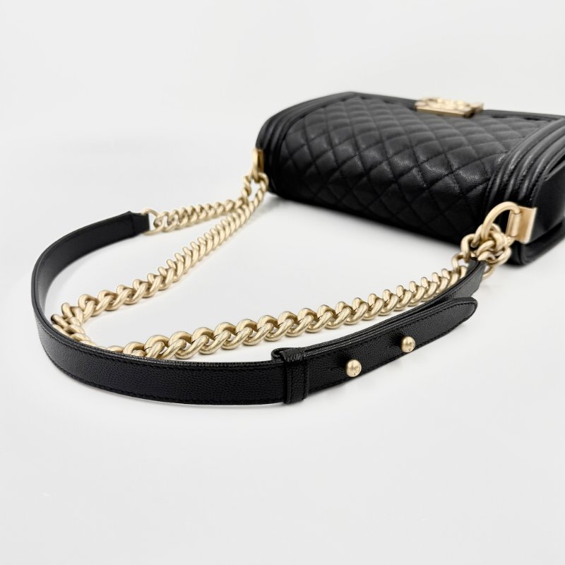 CHANEL - 黑色荔枝皮金釦BOY╻25CM-25