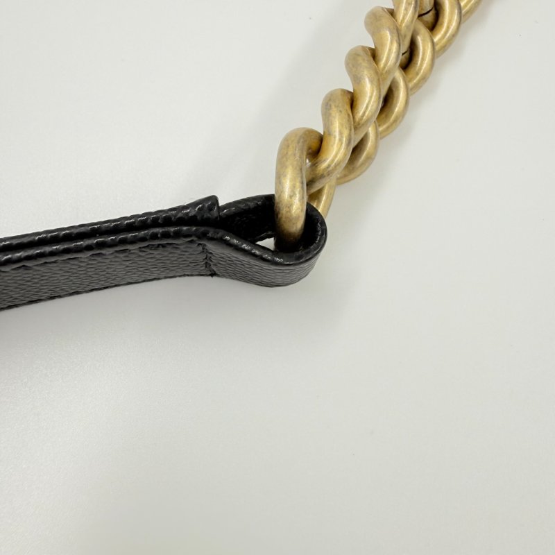 CHANEL - 黑色荔枝皮金釦BOY╻25CM-30