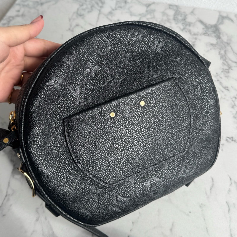 LV黑壓紋圓餅斜背包 🫶-3