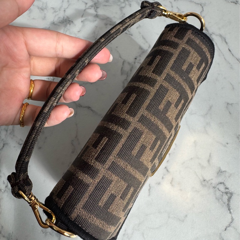 Fendi老花mini法棍包 超可愛🫶🫶-5