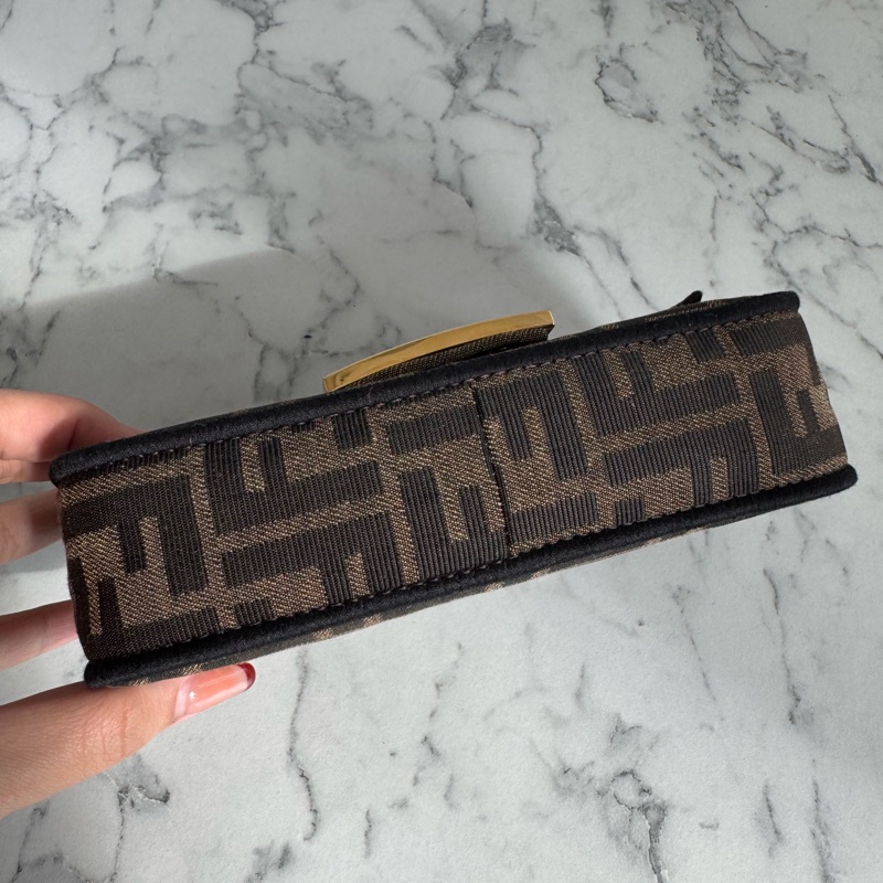 Fendi老花mini法棍包 超可愛🫶🫶-6