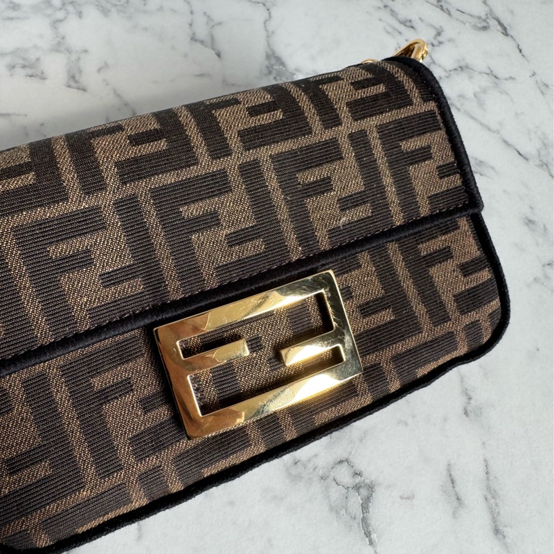 Fendi老花mini法棍包 超可愛🫶🫶-12