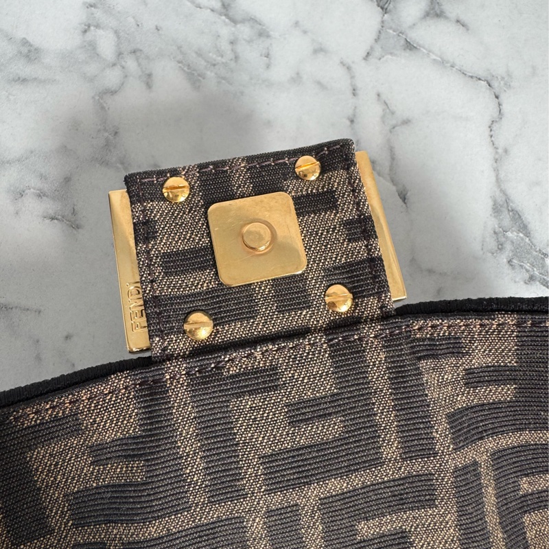 Fendi老花mini法棍包 超可愛🫶🫶-16