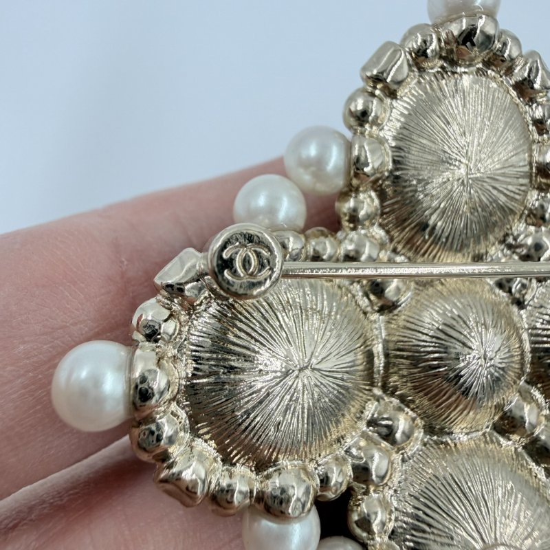 CHANEL - 黑色菱形水鑽珍珠雙C LOGO胸針-7