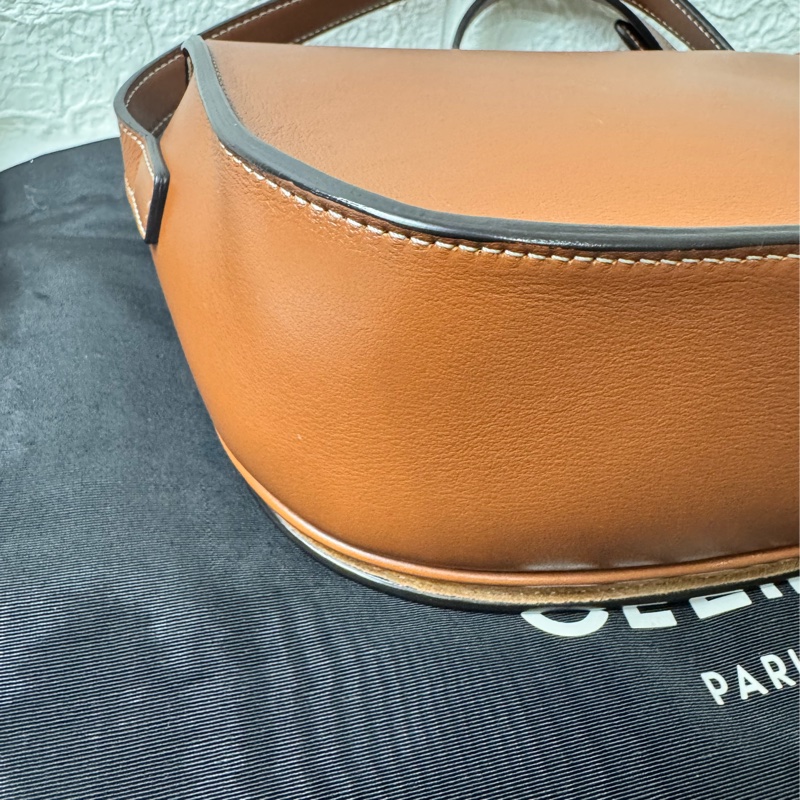 Celine Folco Cuir Triomphe 斜背包-8