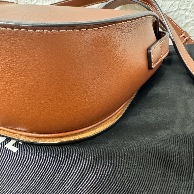 Celine Folco Cuir Triomphe 斜背包-9