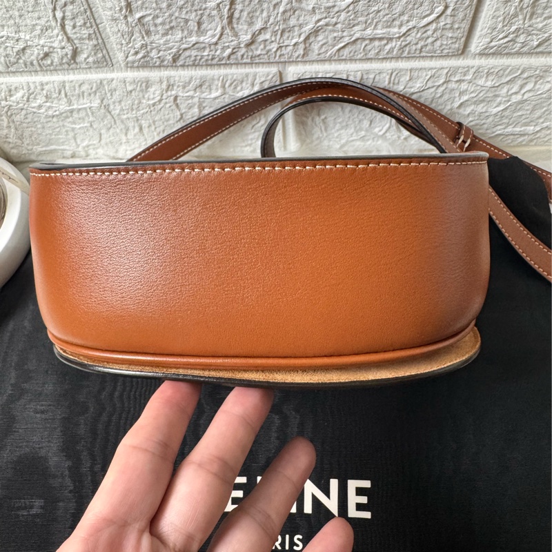 Celine Folco Cuir Triomphe 斜背包-10