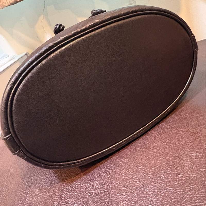 Tory Burch水桶包21公分-1