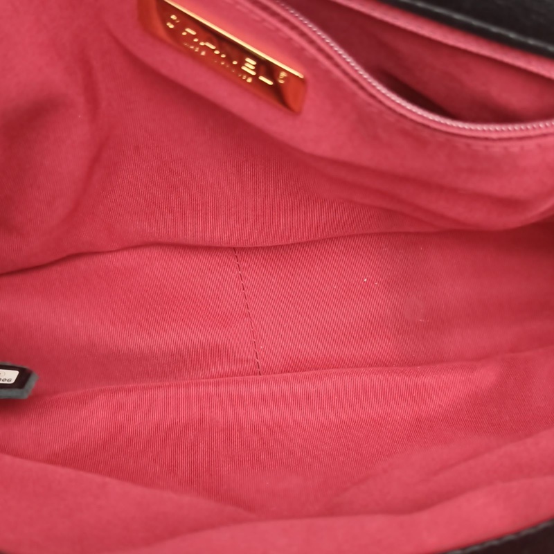 CHANEL 19BAG口蓋包中號30cm黑色羊皮30開金銀扣肩背包-5