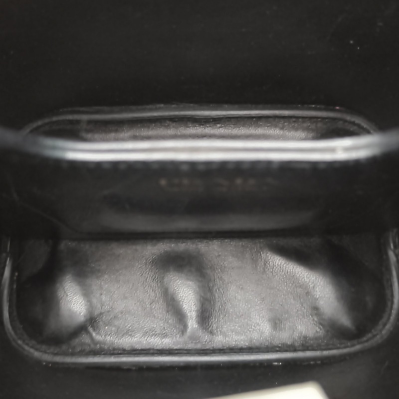 PRADA 水桶購物袋小號白色牛皮肩背包-4