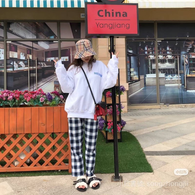 BURBERRY 巴寶莉  經典格紋漁夫帽(典藏米)~近新品閒置品-2