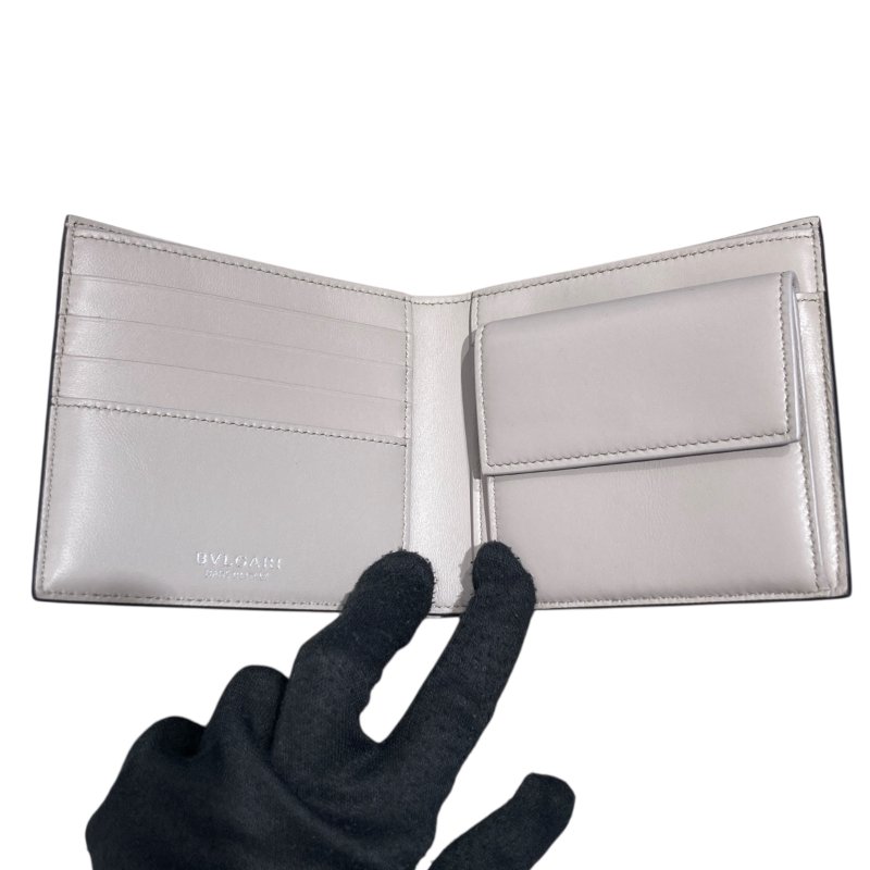 BVLGARI 寶格麗  293296S BVLGARI MAN 系列短夾 鴕鳥皮 灰色 銀釦-10