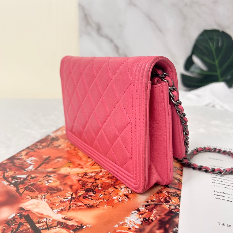 Chanel WOC 絎縫皮斜背包肩背包 19開-8