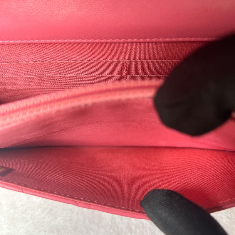 Chanel WOC 絎縫皮斜背包肩背包 19開-20