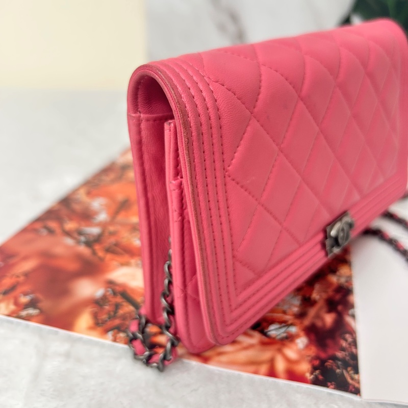 Chanel WOC 絎縫皮斜背包肩背包 19開-25