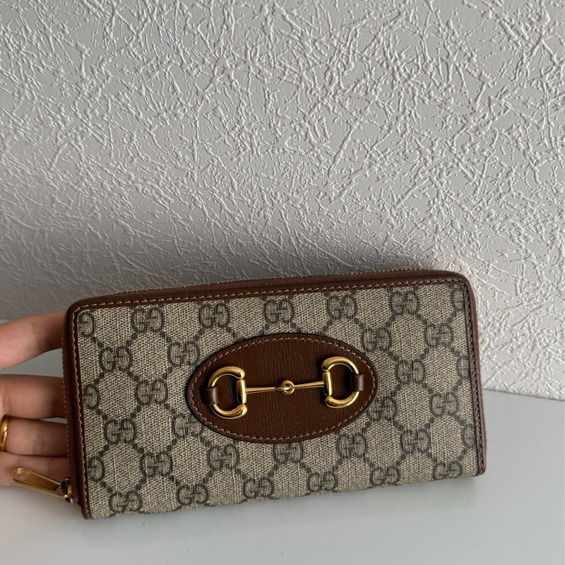 Gucci 咖pvc1955ㄇ拉長夾 好看😍😍-1