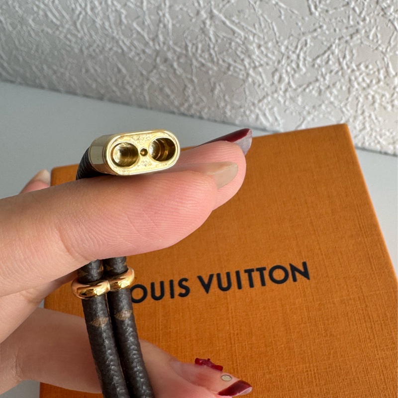 LV花紋雙圈金鎖頭手環😻😻-7