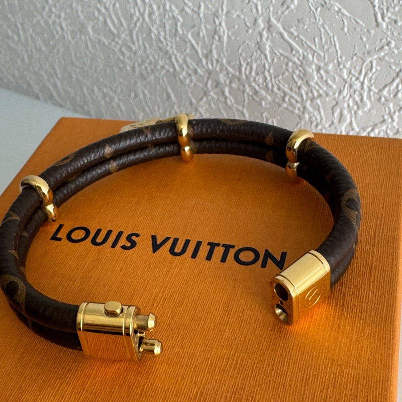 LV花紋雙圈金鎖頭手環😻😻-8