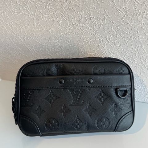 LV黑壓紋雙層相機斜背包