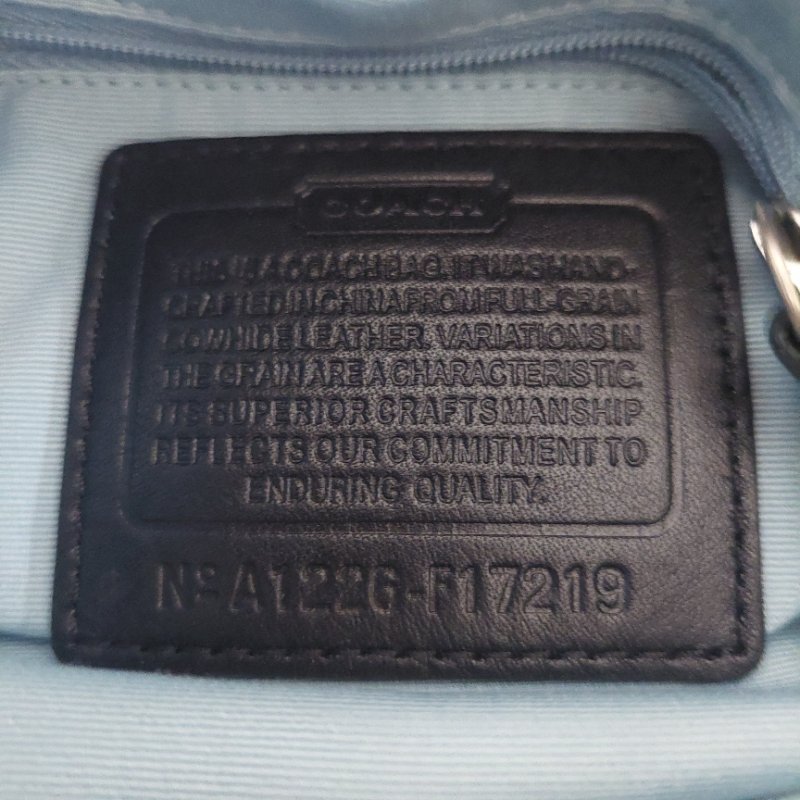 Coach 黑色牛皮肩背側背包-44