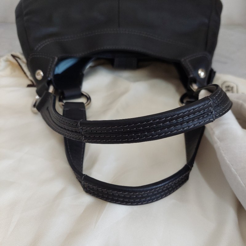 Coach 黑色牛皮肩背側背包-58