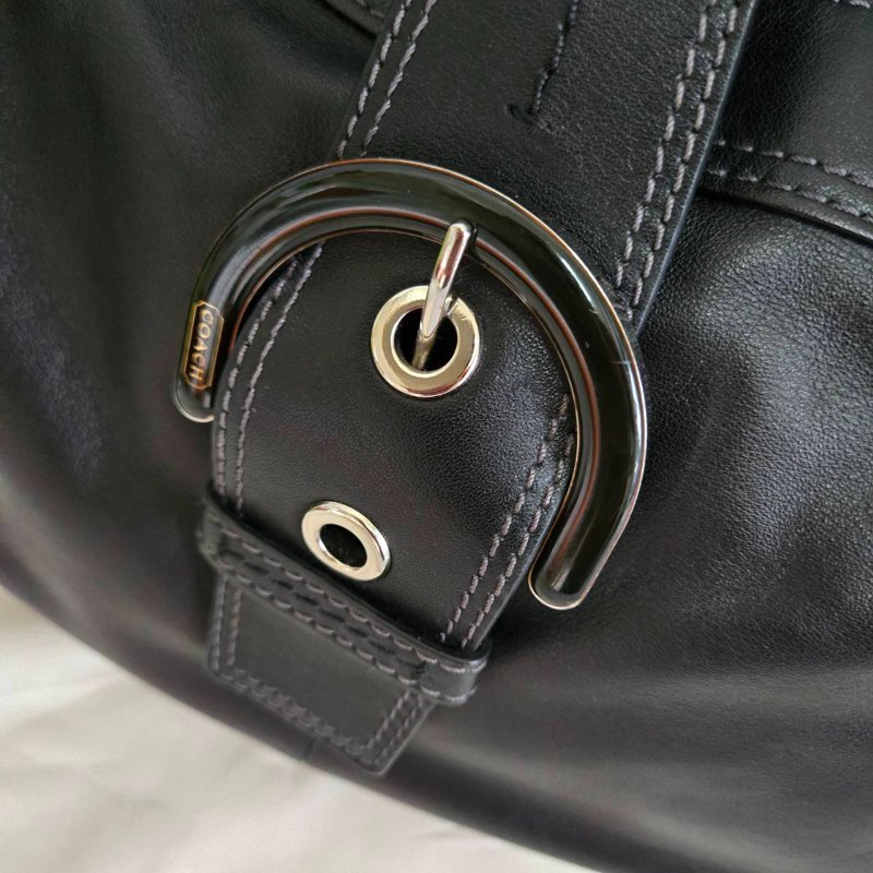 Coach 黑色牛皮肩背側背包-67