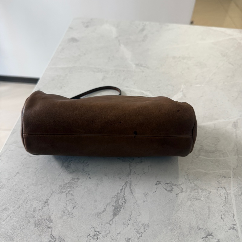 Miumiu圓筒化妝包（全新）-2