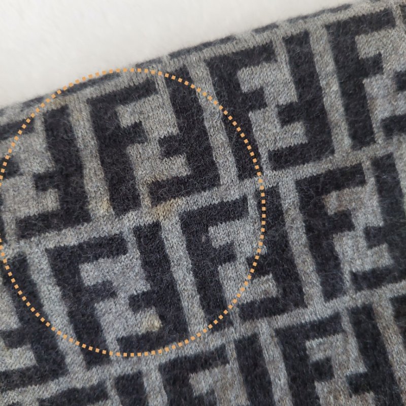 Fendi  芬迪 經典 滿版 好搭羊毛圍巾-22