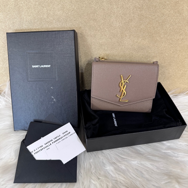 YSL 魚子醬皮革短夾 近全新-0