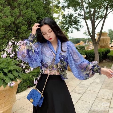 Chanel leboy藍色編織mini 肩背斜背鏈條包 15*11 98新配件塵袋