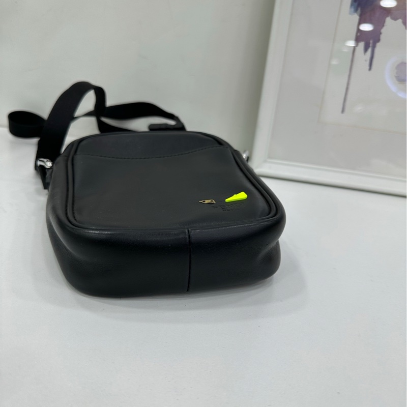 FENDI 小惡魔羊皮包-3