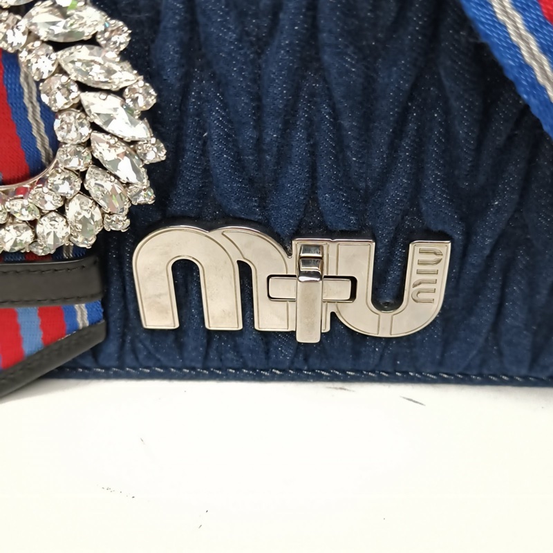 MIUMIU 牛仔藍牛仔布水鑽牛仔斜挎包-4