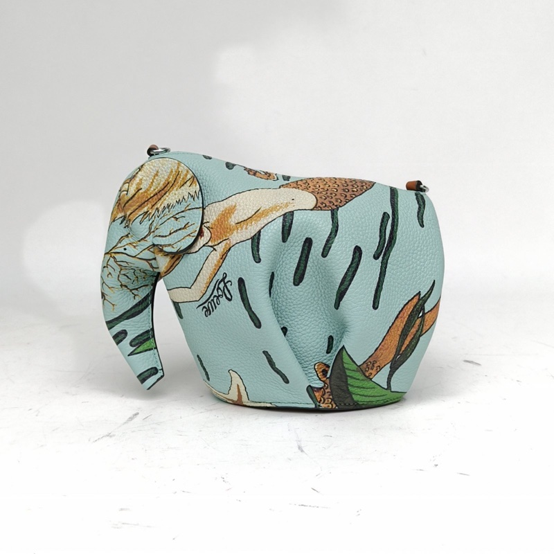 LOEWE ElephantMiniBag小象包圖案牛皮肩背包-2