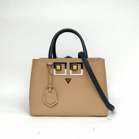 FENDI PETITE2JOURS小號惡魔眼睛卡其色牛皮銀扣肩背包