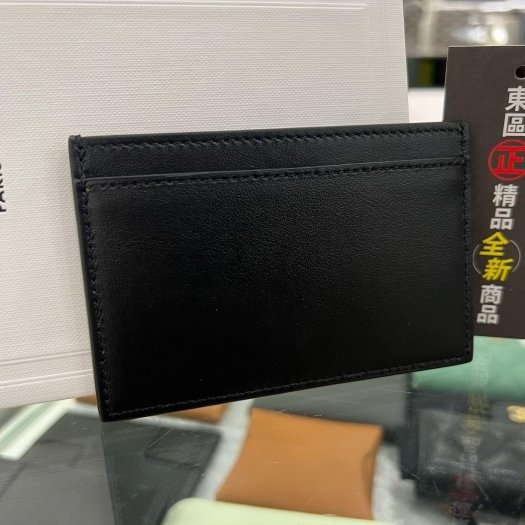 東區正精品㊣CELINE 10B703 全新黑色全皮白字母扁式卡片夾名片夾 RZ4139-4