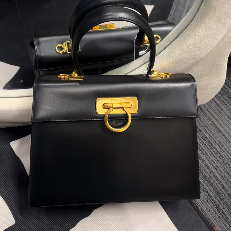 Ferragamo Museum Bag 黑金馬蹄扣手提/肩背包（愛馬仕平替）-5