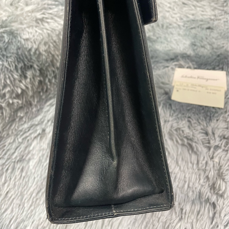 Ferragamo Museum Bag 黑金馬蹄扣手提/肩背包（愛馬仕平替）-11