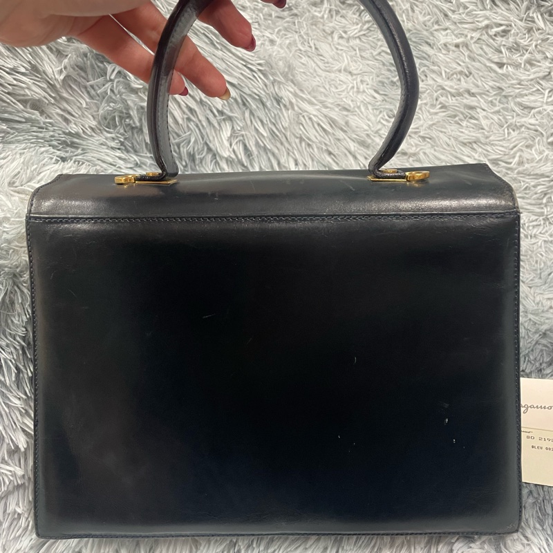 Ferragamo Museum Bag 黑金馬蹄扣手提/肩背包（愛馬仕平替）-12