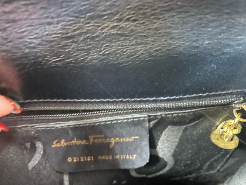 Ferragamo Museum Bag 黑金馬蹄扣手提/肩背包（愛馬仕平替）-16