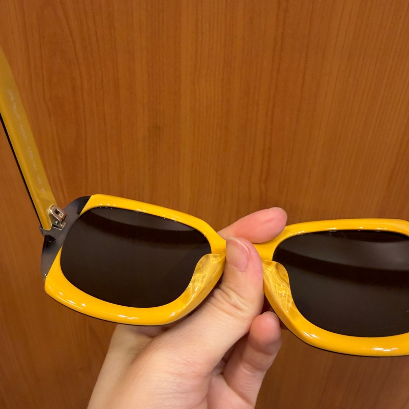 Prada 黑芥末黃膠框琥珀太陽眼鏡-6