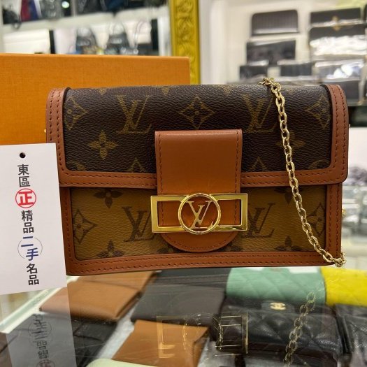 東區正精品㊣LV M68746 MINI DAUPHINE WOC 達芙妮原花雙色金釦鍊帶斜背包手拿包 RZ5758-0