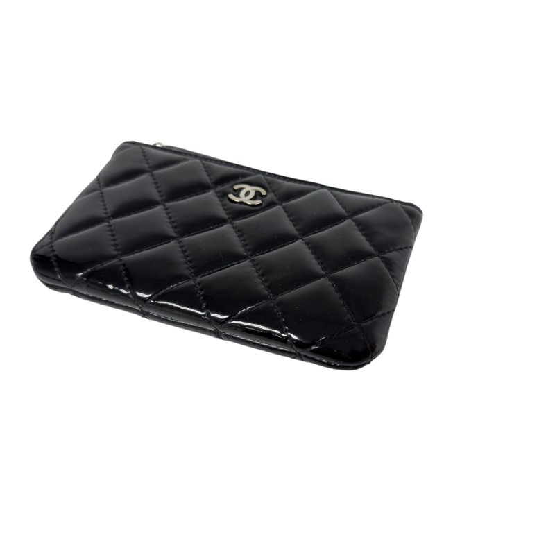 CHANEL CC 漆皮 拉鏈小包-6